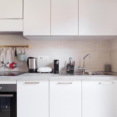 Elegant Flat In Milan, Wi-Fi E Netflix! Apartment Bagian luar foto